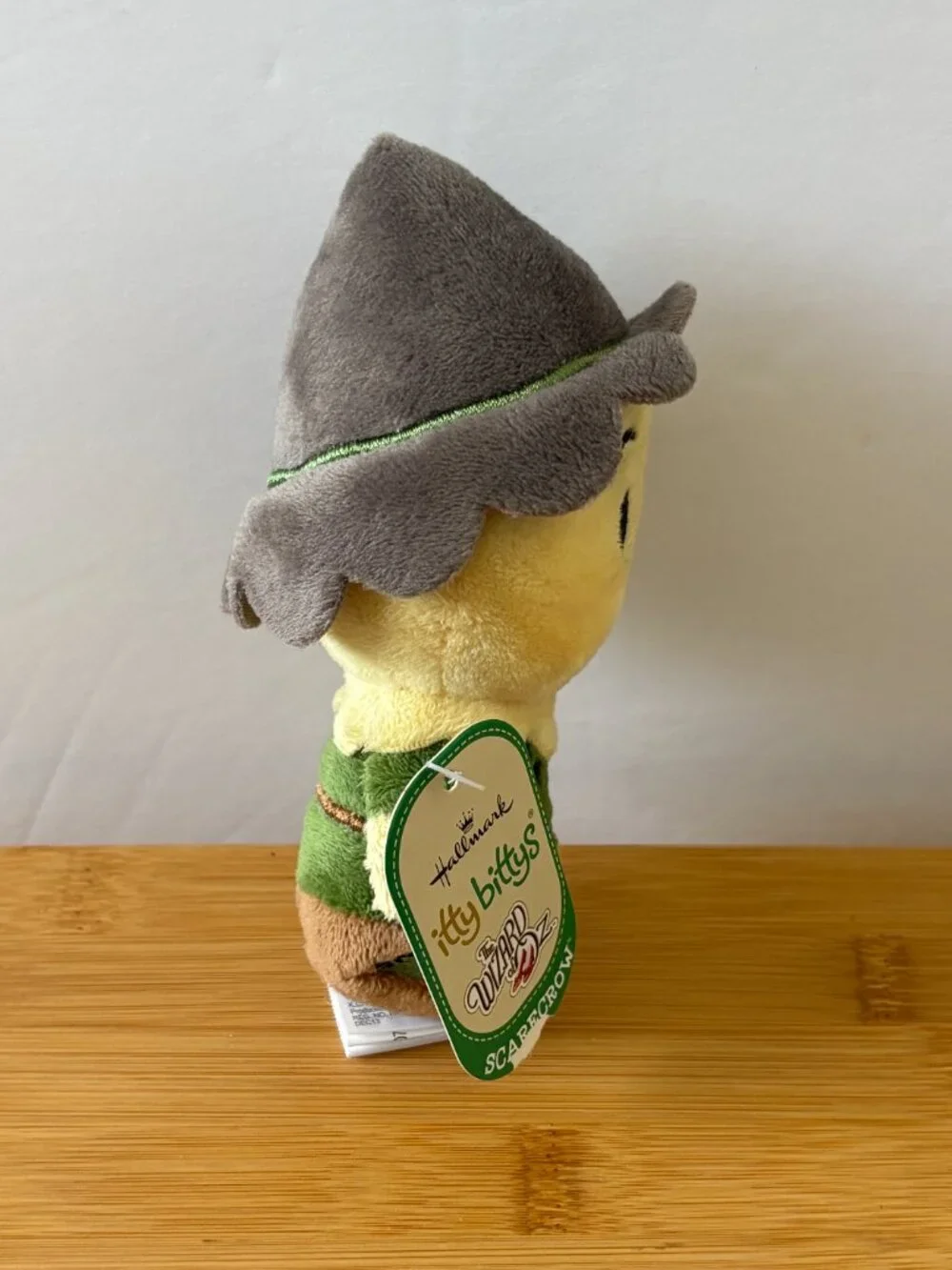 Hallmark Itty Bittys Scarecrow The Wizard of Oz 4 Inch Mini Plush Stuffed Toy